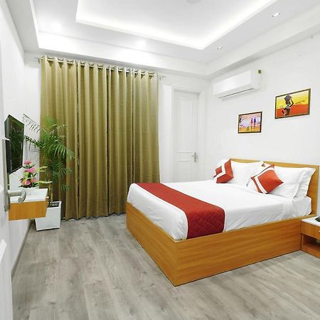 Octave Orchid Vista Hotel Gurgaon Exterior foto