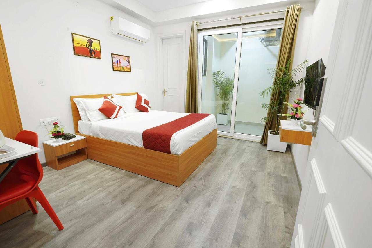 Octave Orchid Vista Hotel Gurgaon Exterior foto